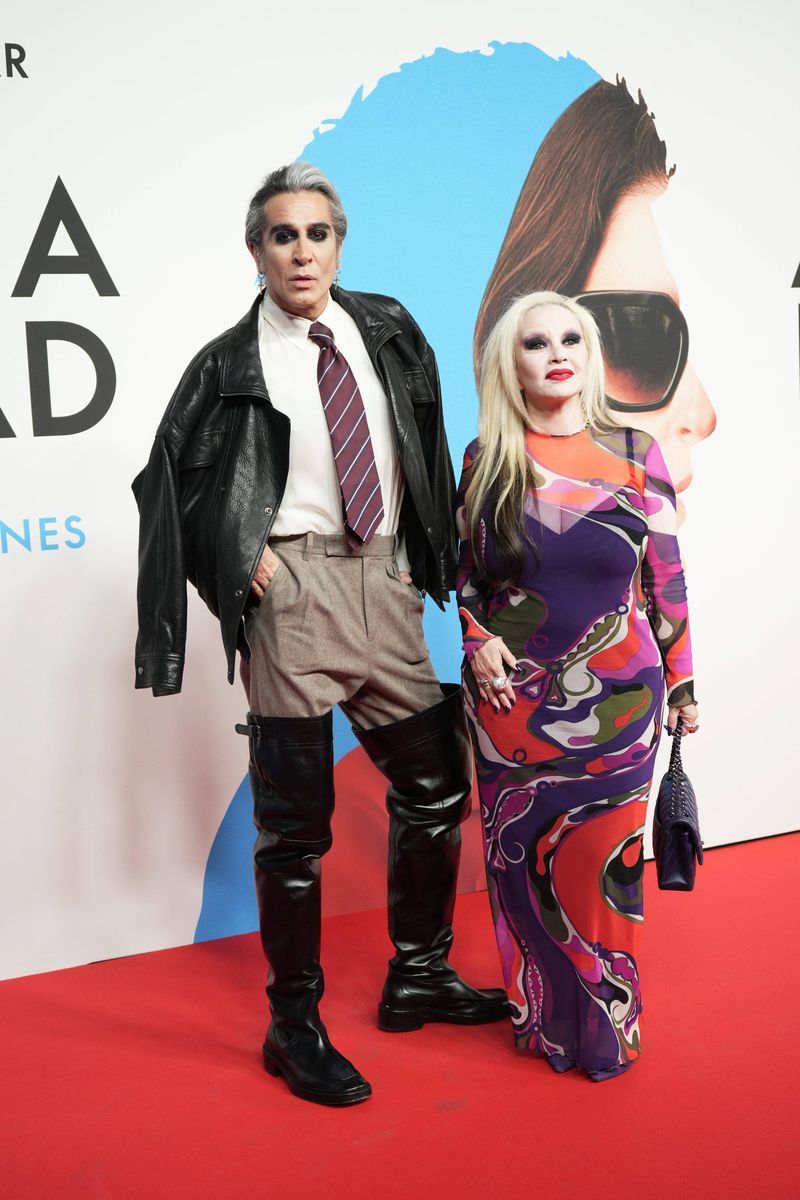 Alaska y Mario Vaquerizo, en el estreno de 'Amarga Navidad'