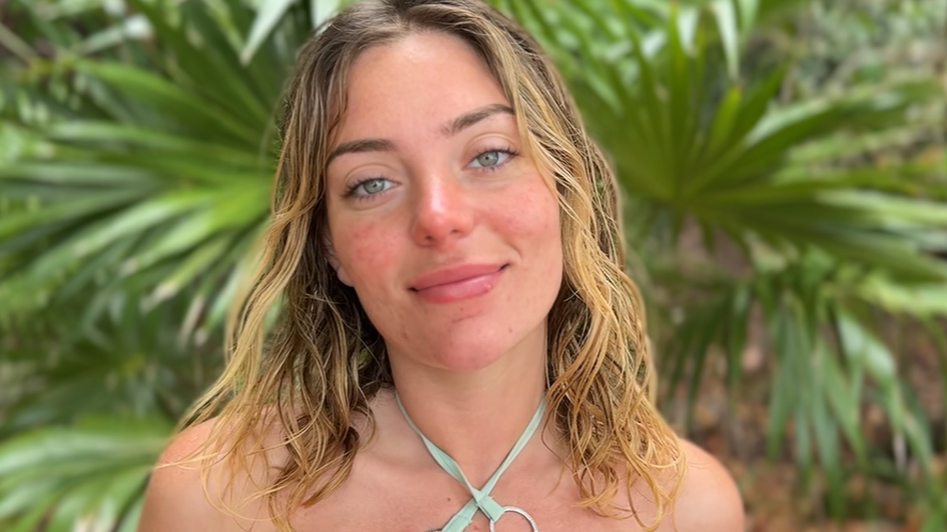 Claudia confiesa quién es su persona imprescindible en la playa