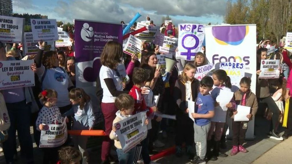 Día Internacional de la Infancia: las familias monoparentales piden ayuda y reconocimiento