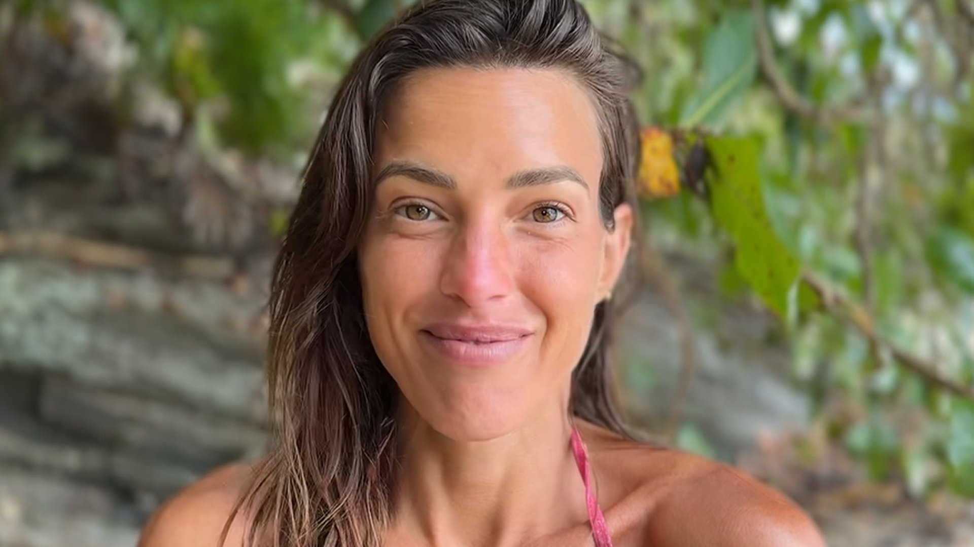 Ingrid Betancor confiesa quién es su persona imprescindible en la playa