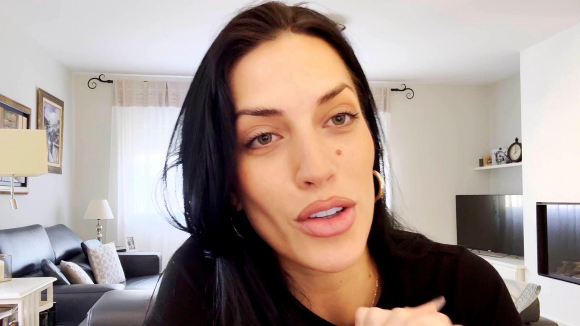 Laura toma una decisión sobre su papel en su empresa familiar Mi momento Temporada 1 Top Vídeos 136