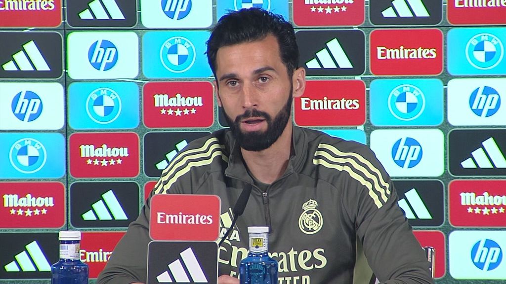 Arbeloa admite un "bendito problema" entre Pitarch y Bellingham y pide "una estatua para Rüdiger"