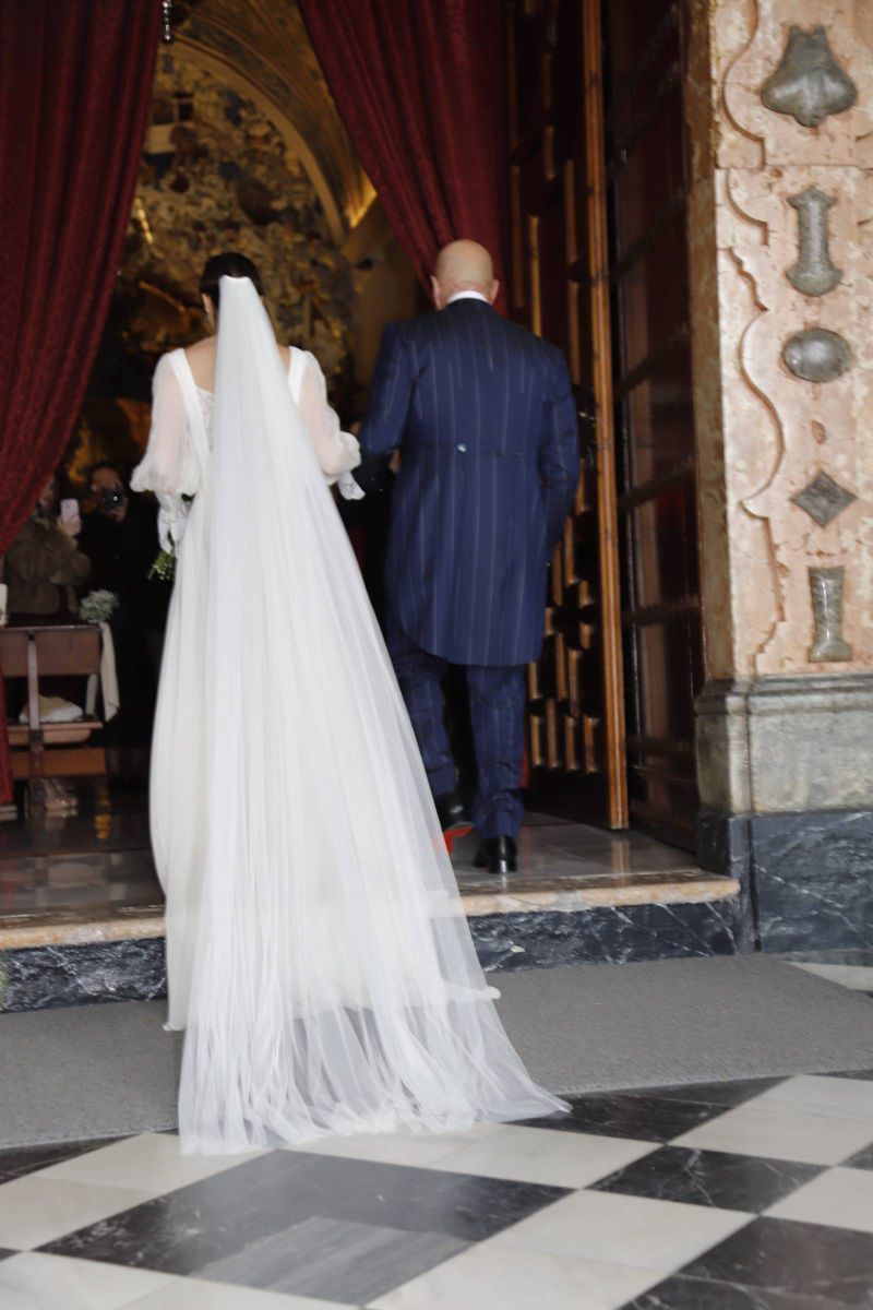 El vestido de Irene Matamoros por detrás