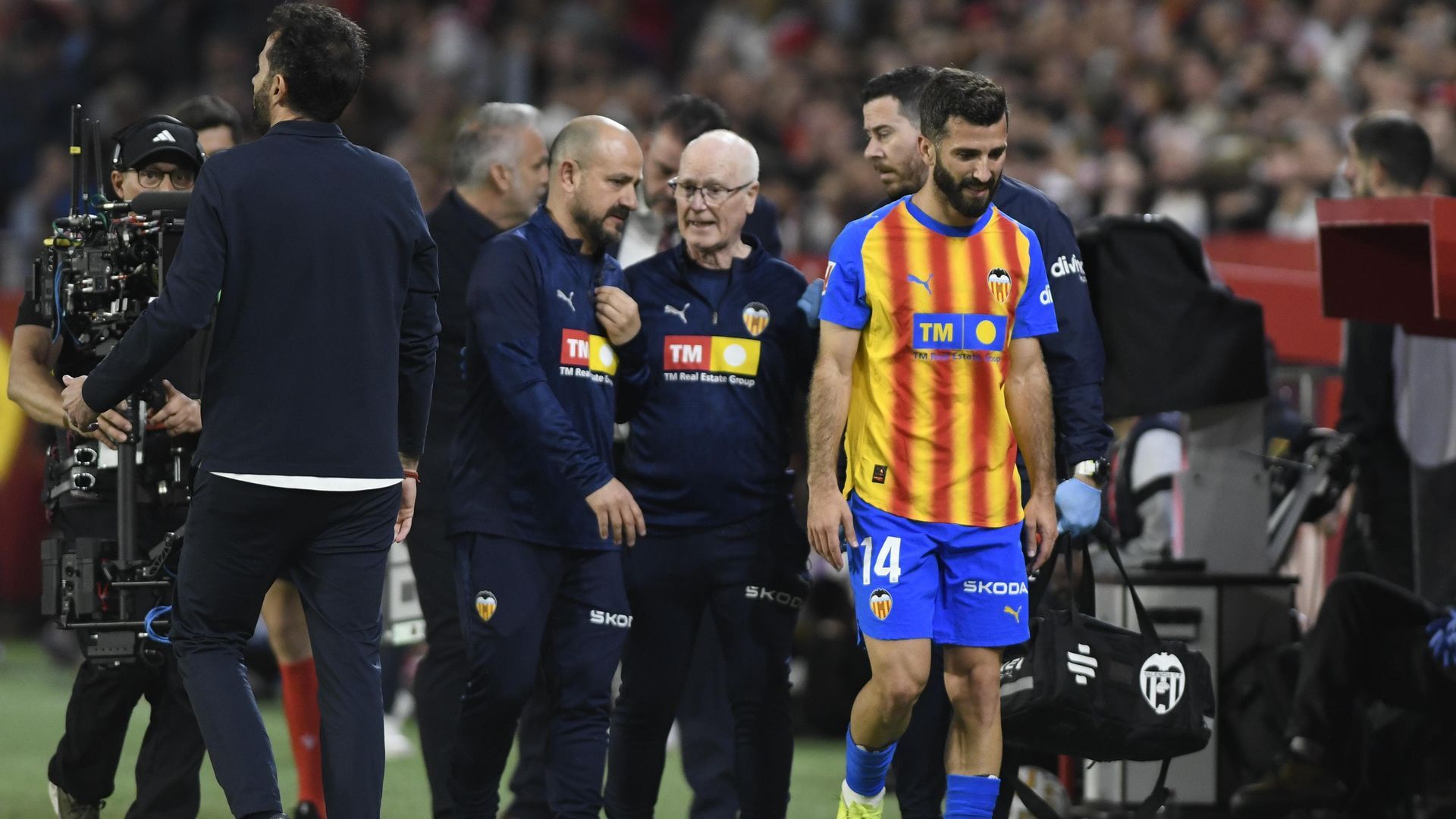 Gayà KO en el Sánchez Pizjuán