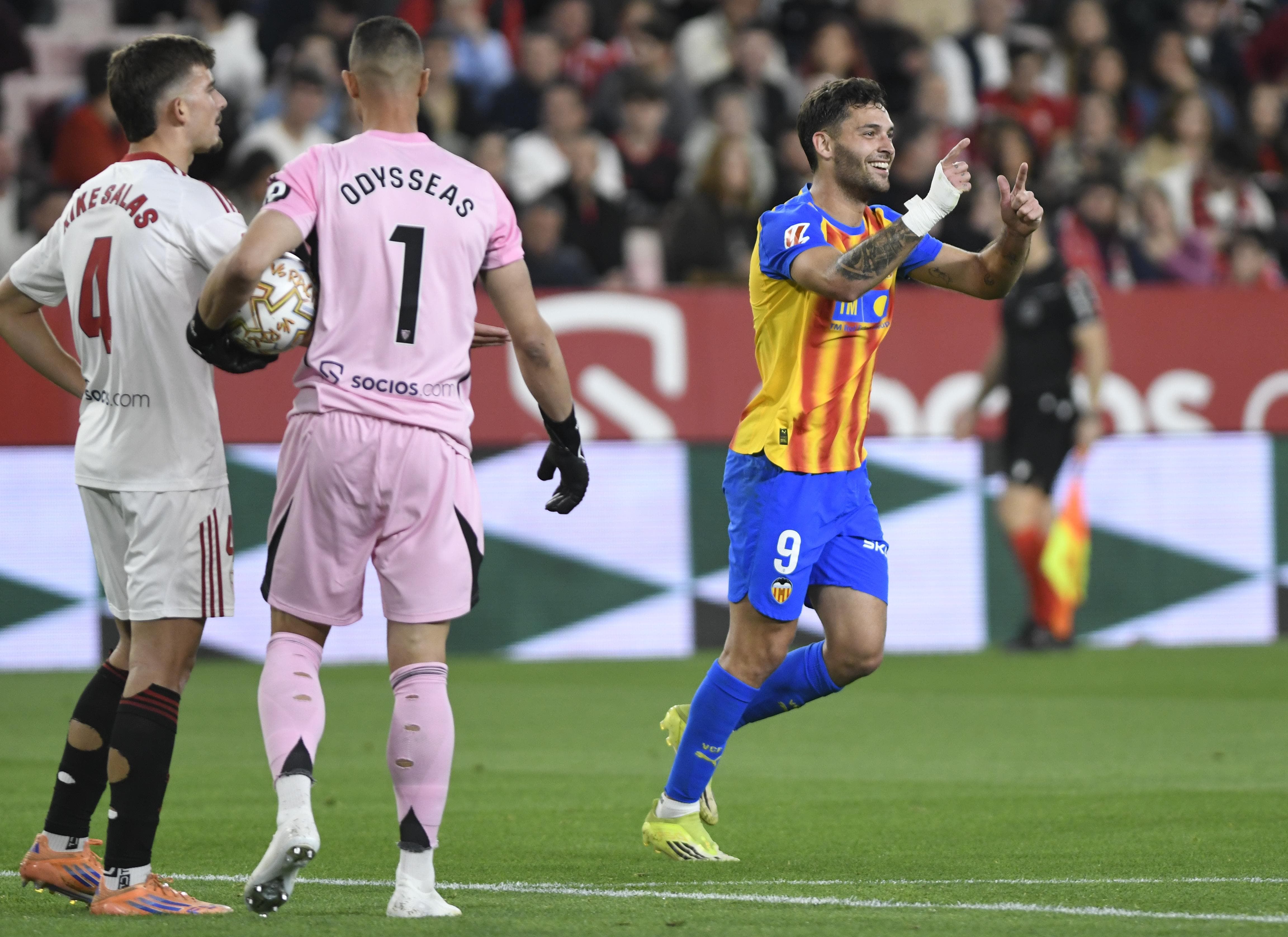 Gol de Hugo Duro en Sevilla