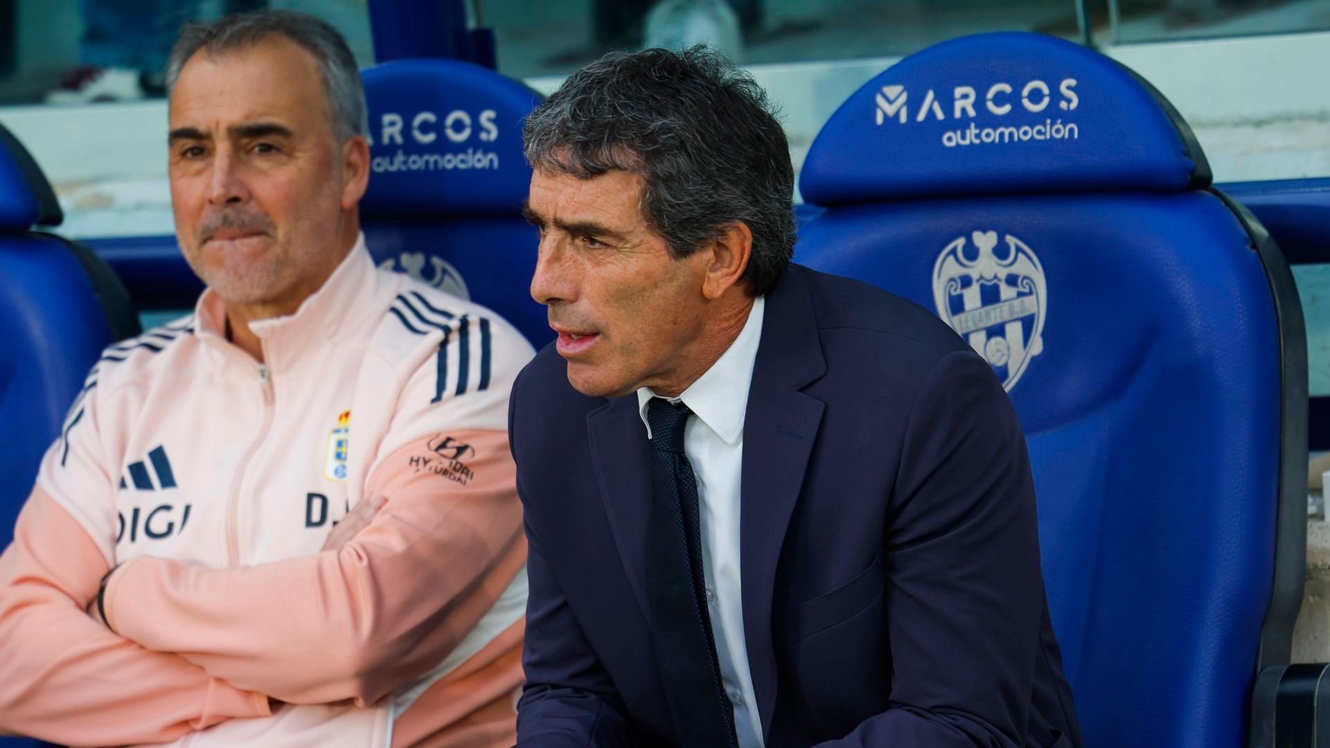 Guillermo Almada, antes del Levante-Real Oviedo Guillermo Almada, antes del Levante-Real Oviedo