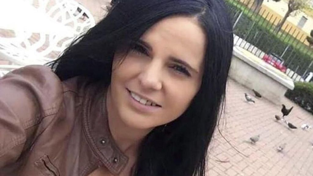 La familia da el último adiós a Dana Leonte tras siete años de su asesinato sin resolver: "Por fin podrá descansar como se merece"