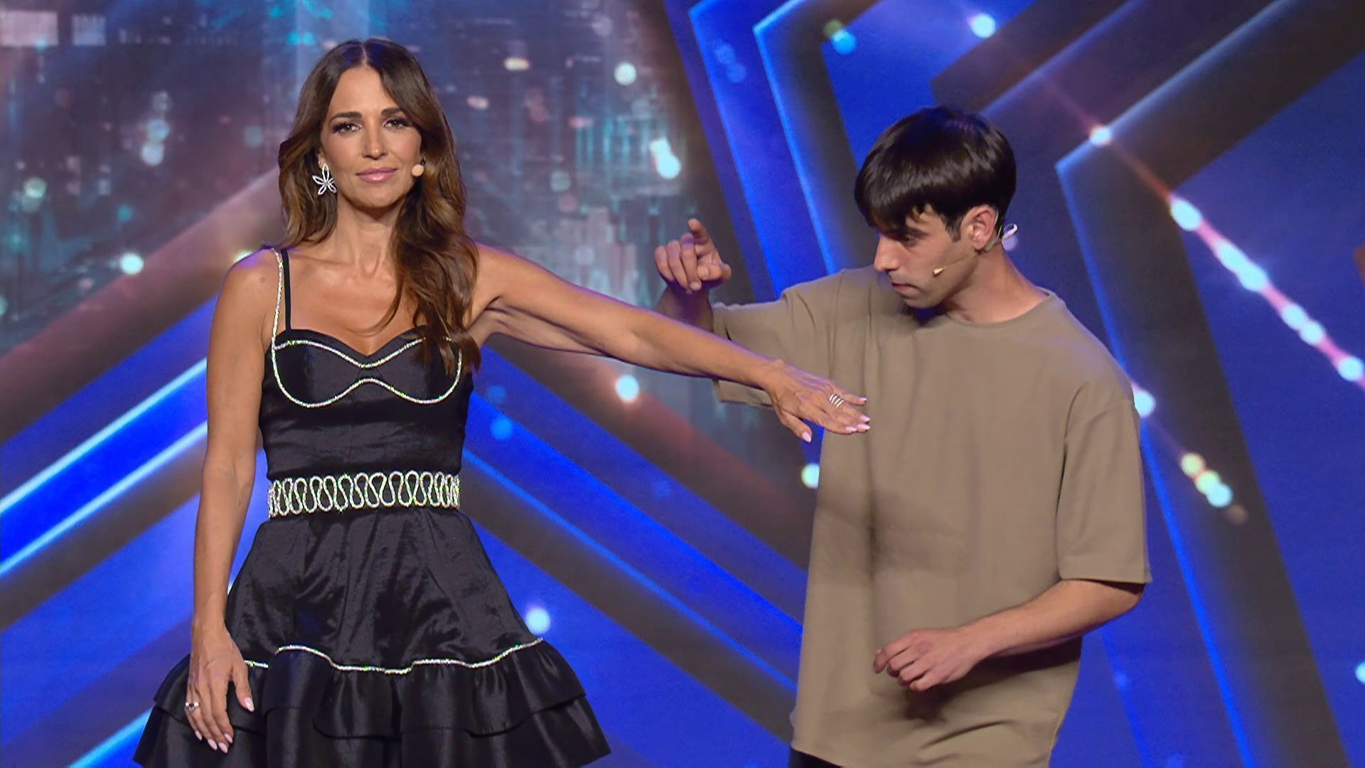 416c832a-cd97-48bd-a8d1-33e68aa6831c_source-aspect-ratio_default_0