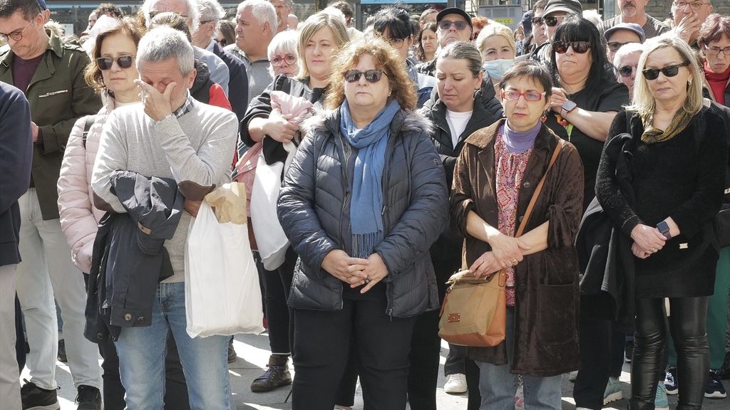Cientos de personas salen en una marcha silenciosa en Santander en memoria de las víctimas de El Bocal: "Tenían todo el futuro por delante"