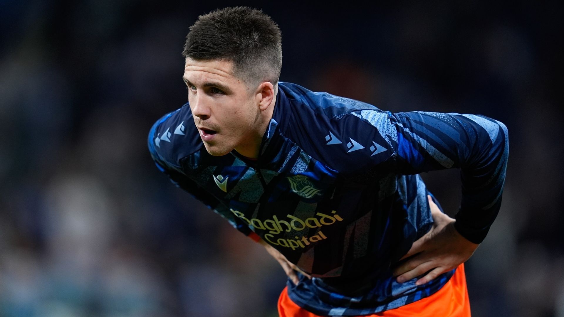 Igor Zubeldia calienta con la Real Sociedad Igor Zubeldia calienta con la Real Sociedad