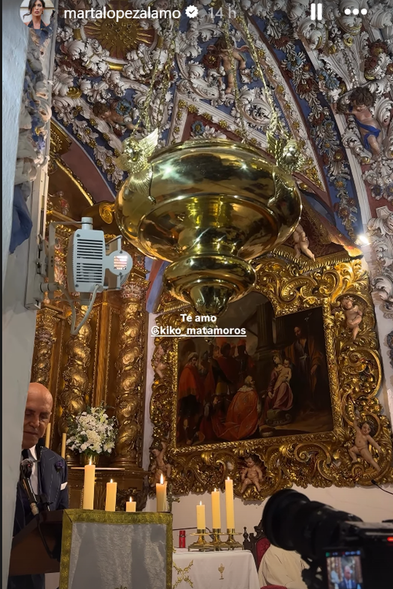 Kiko Matamoros dando el discurso en la boda de su hija