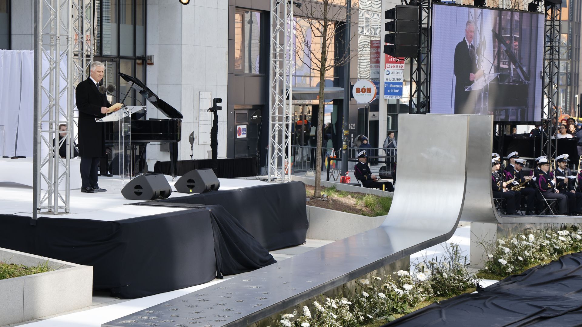 Reconocen como víctima de los atentados de Bruselas a una mujer que se suicidó casi diez años después Reconocen como víctima de los atentados de Bruselas a una mujer que se suicidó casi diez años después