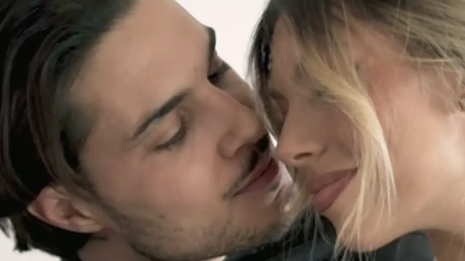 Alejandra Rubio comparte unas fotos embarazada junto a Carlo Costanzia