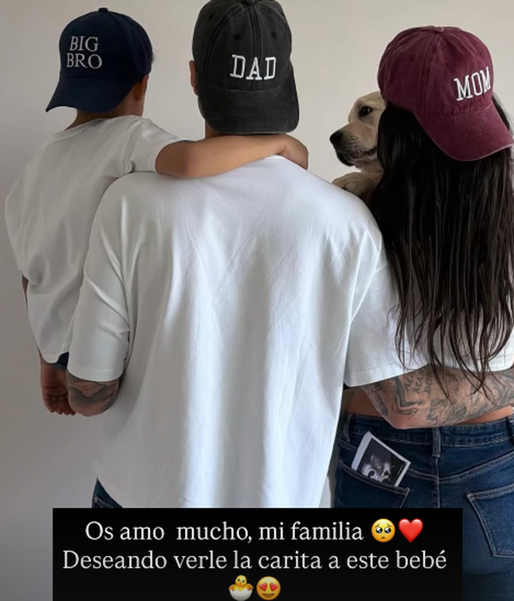 Claudia y Mario, padres de su primer hijo en común