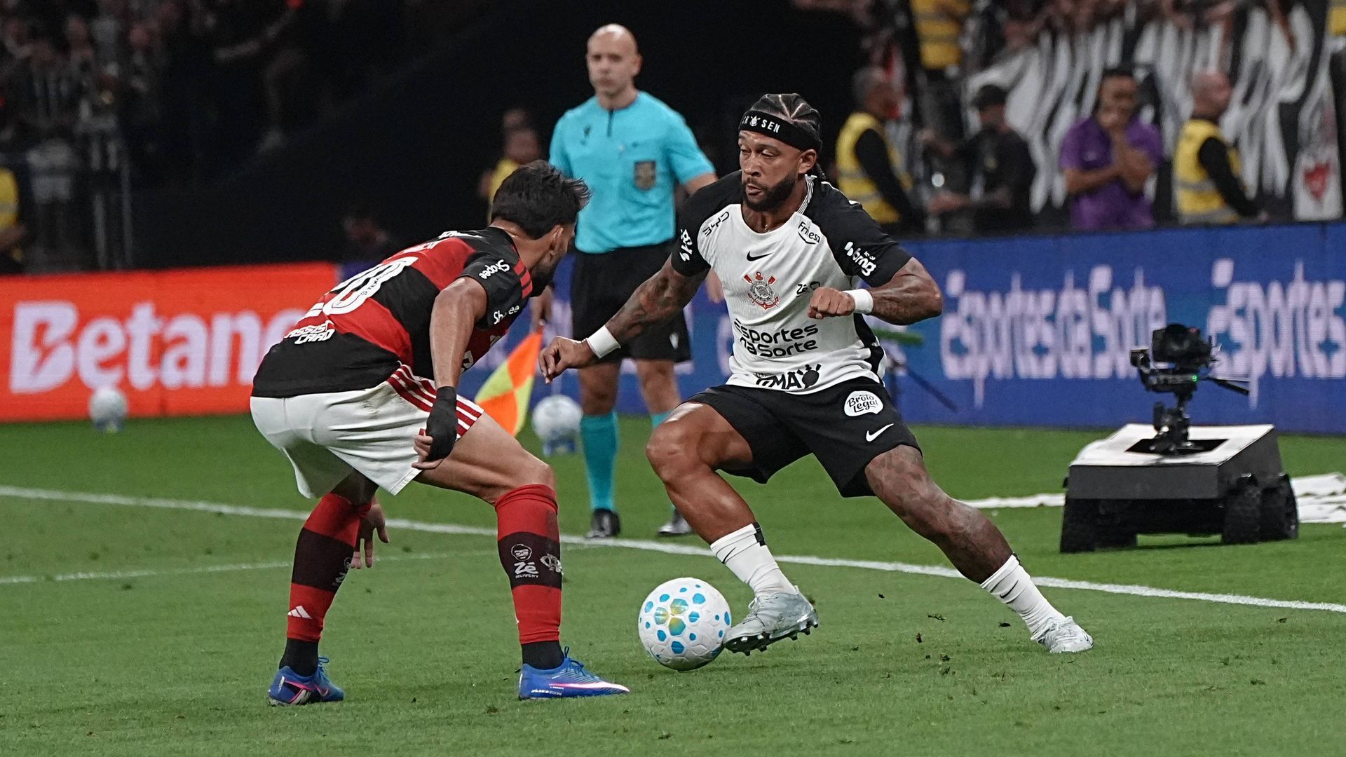 Memphis Depay en el Corinthians - Flamengo