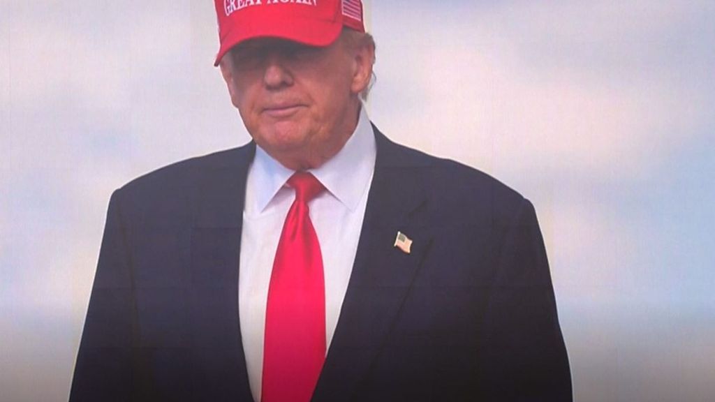 Donald Trump pasa de los ultimátum al diálogo mientras Irán resiste