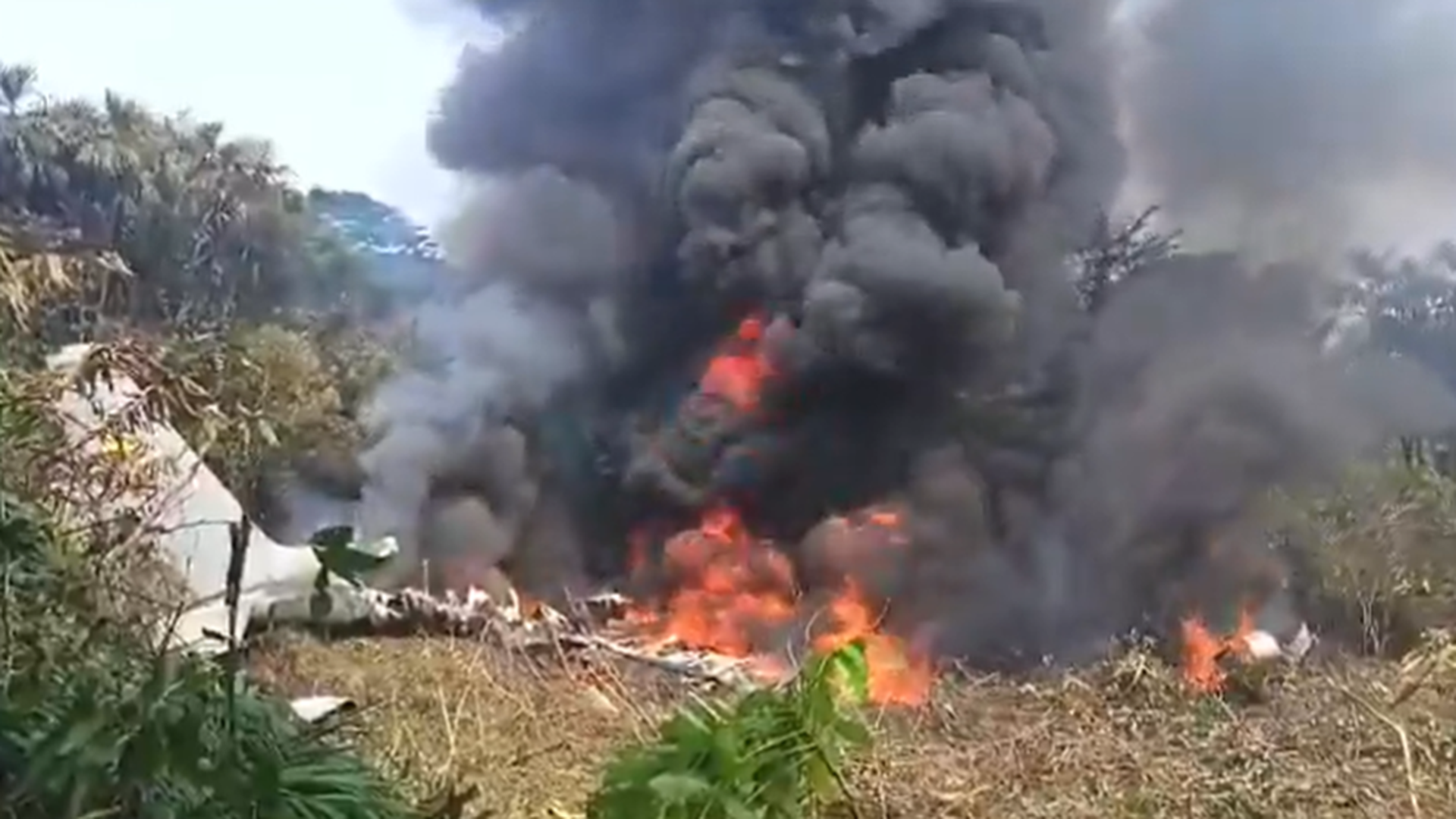 Un avión de la Fuerza Aérea de Colombia sufre un accidente al despegar en Puerto Leguízamo con militares a bordo Un avión de la Fuerza Aérea de Colombia sufre un accidente al despegar en Puerto Leguízamo con militares a bordo