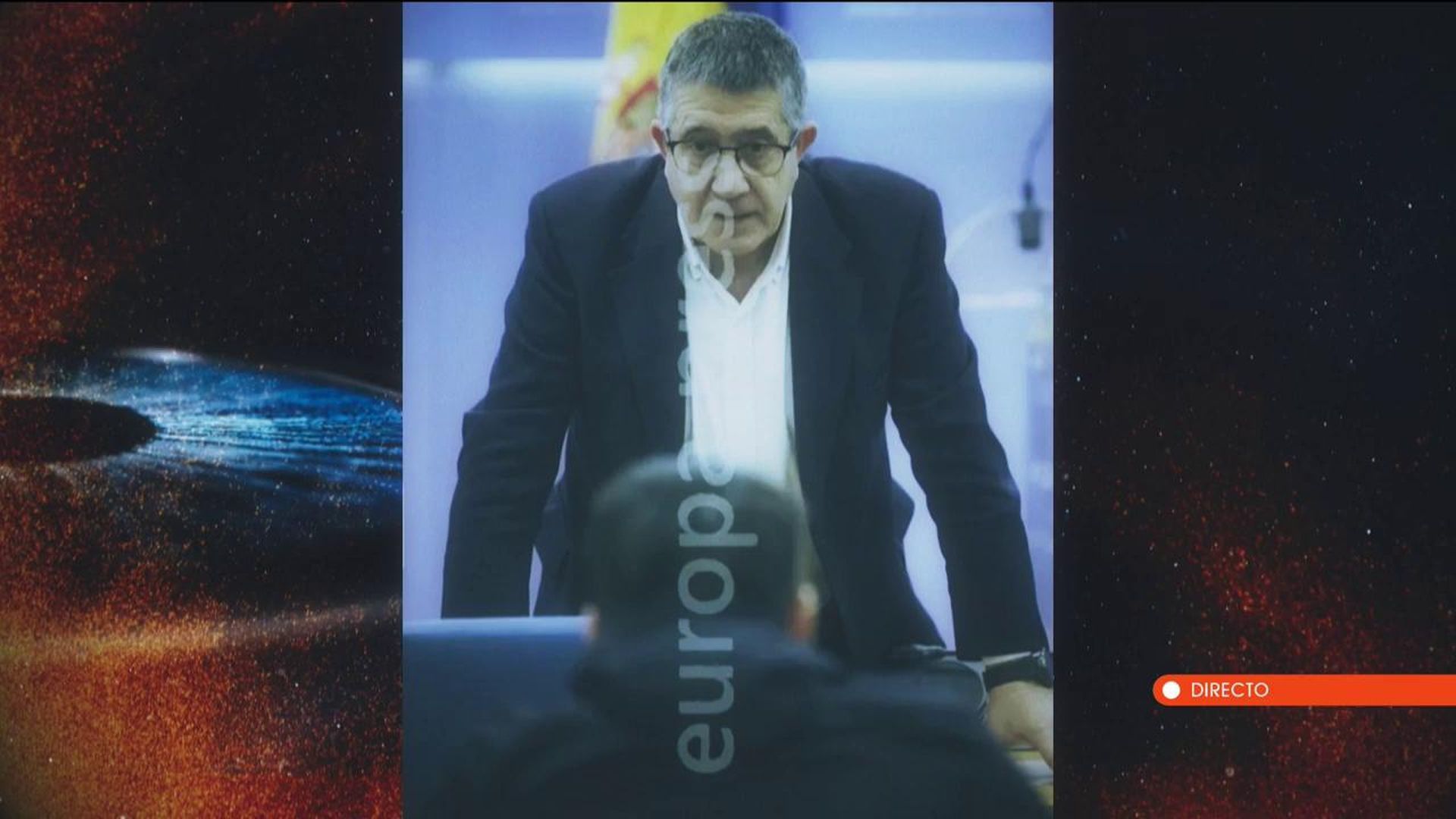 "¡Vaya dos fotos!": La reacción de Iker Jiménez a las imágenes posteriores a la respuesta de Patxi López a Vito Quiles