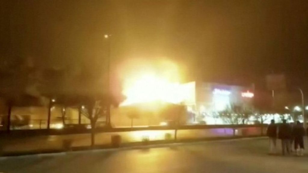 La guerra en Irán entra en su 25º jornada con EEUU e Israel bombardeando instalaciones energéticas iraníes