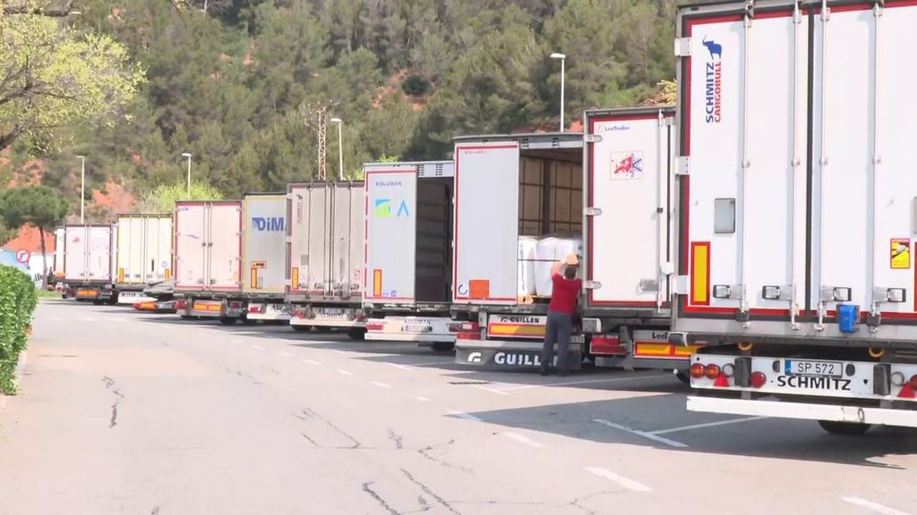 Aumentan los robos de gasolina a camioneros en las carreteras: "Al precio del combustible es como atracar una joyería"