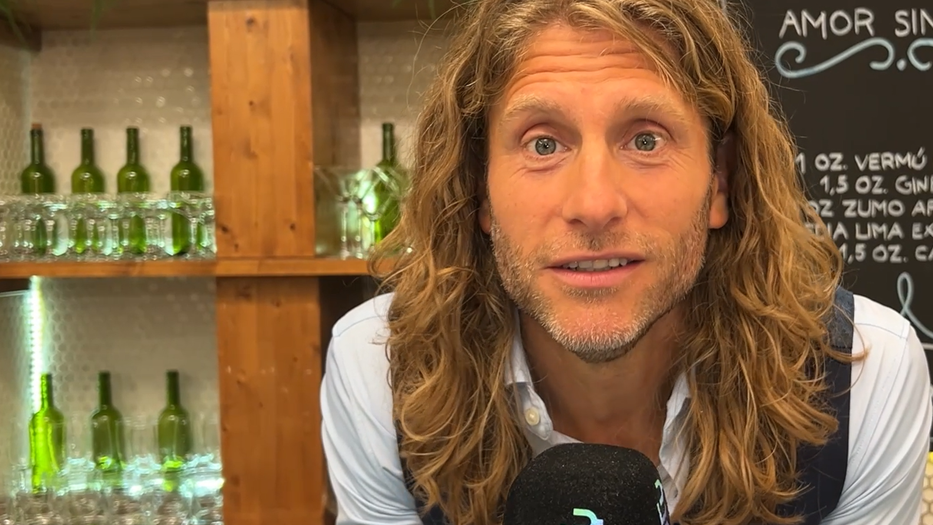 'First Dates' frente a las apps de citas: el equipo debate los pros y contras de buscar el amor