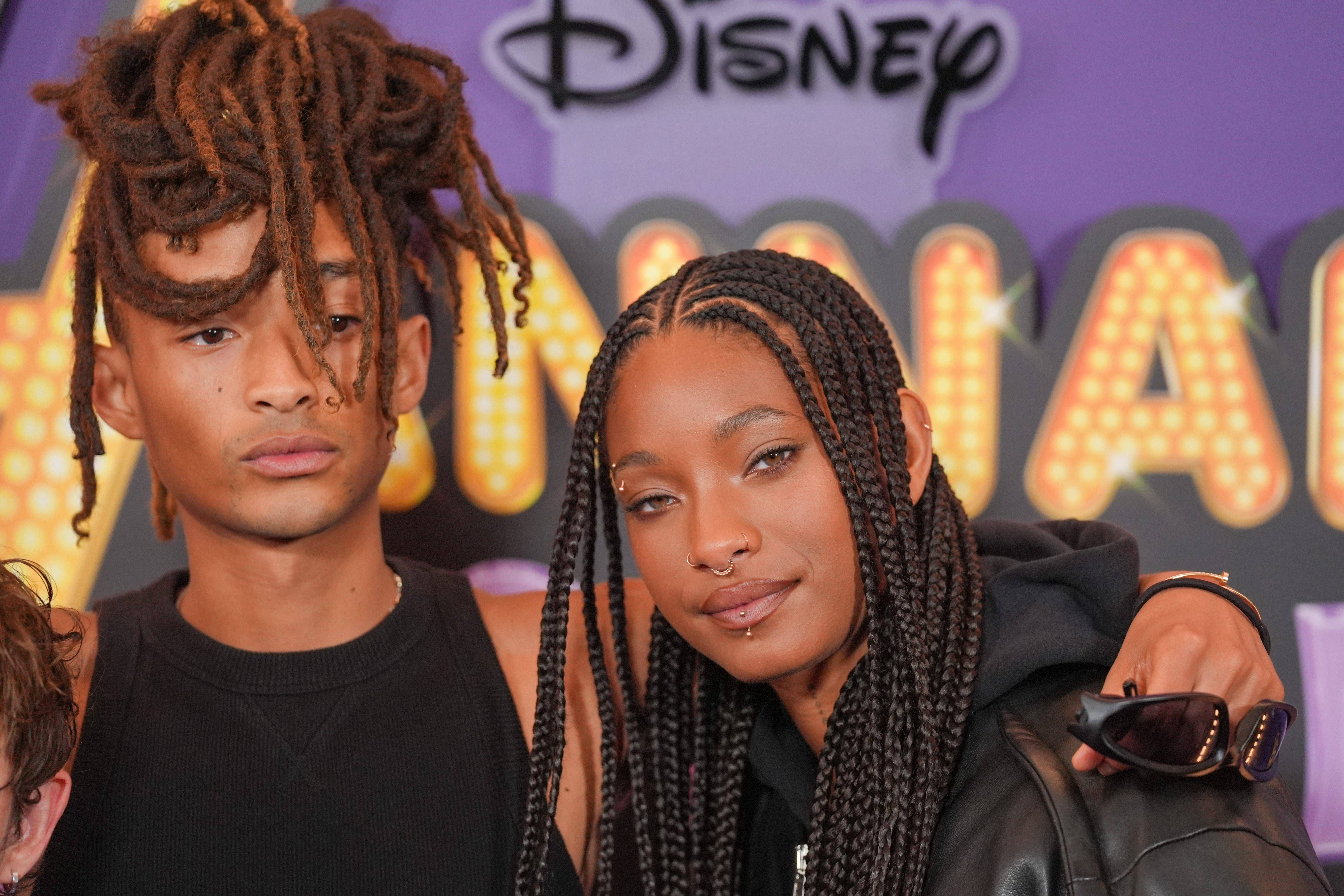 Jaden Smith y Willow Smith, en el estreno de 'Hannah Montana especial 20º aniversario'