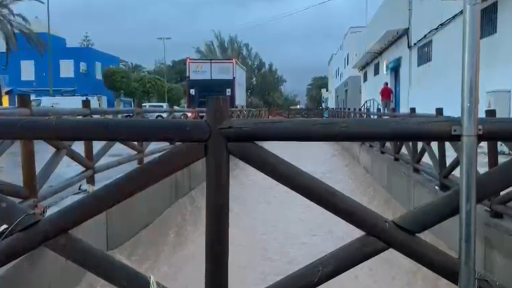 Las lluvias provocan desbordamientos de cauces en las islas de Gran Canaria