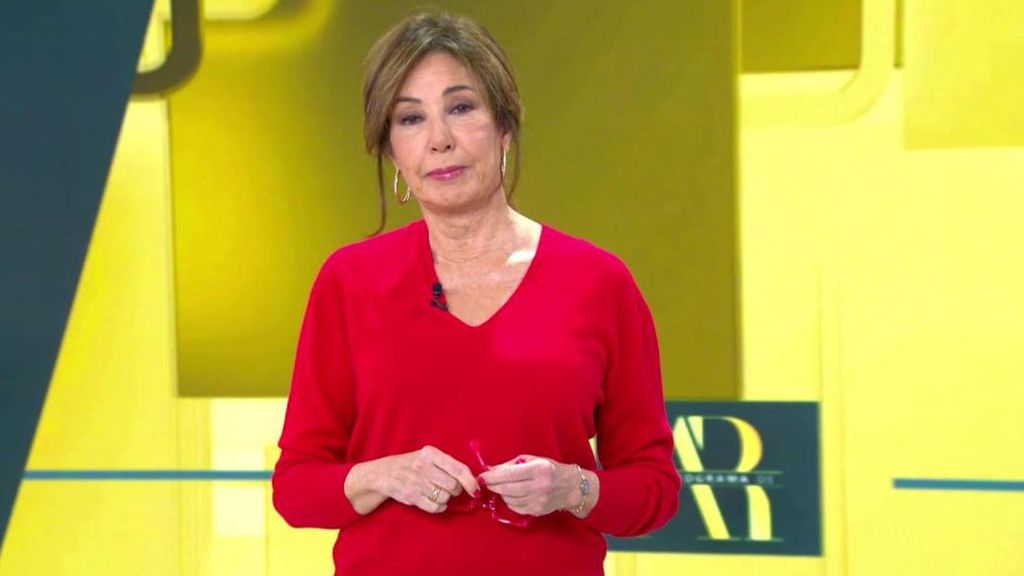 Ana Rosa, de Mª Jesús Montero: "Estamos ante una heroína que cruza Despeñaperros con su capa para salvar a los andaluces"