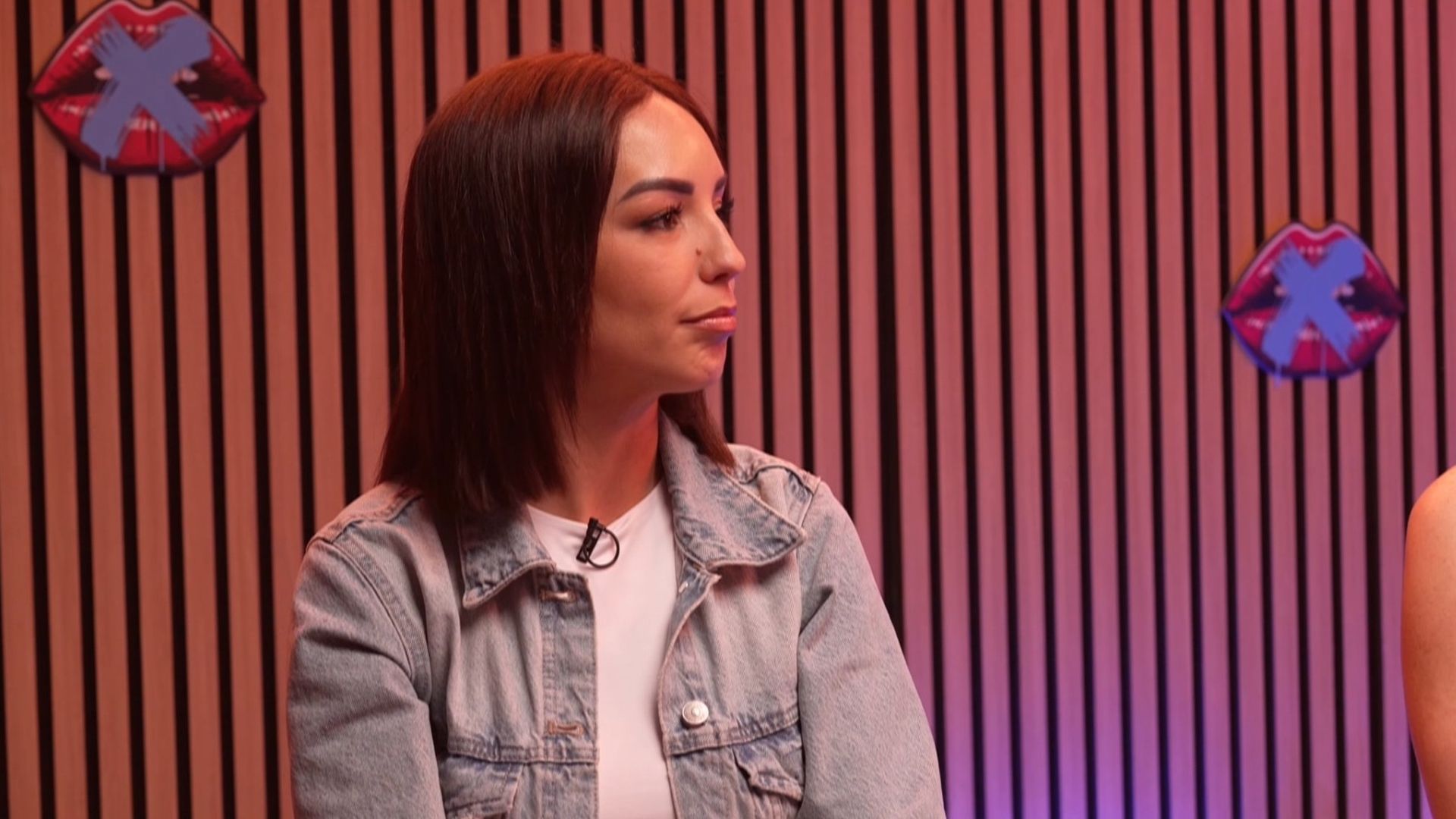 Anita Williams cuenta qué tal está su dedo y asegura que ya lo tiene "normalizado": "Me cuesta un poco lavarme la cabeza y trabajar con el ordenador"