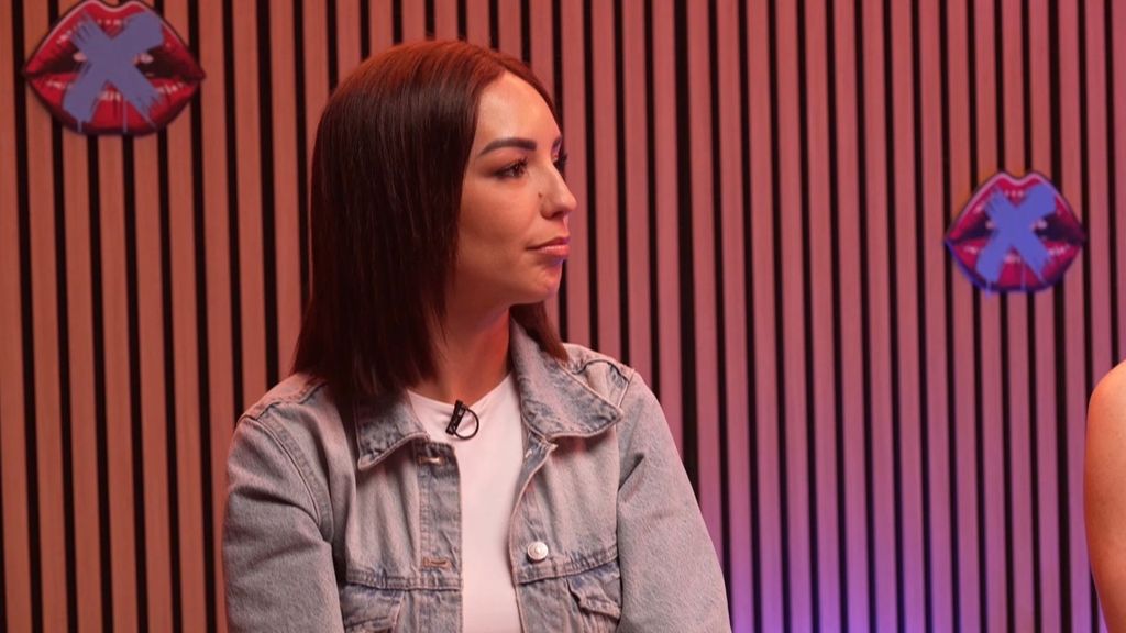 Anita Williams cuenta qué tal está su dedo y asegura que ya lo tiene "normalizado": "Me cuesta un poco lavarme la cabeza y trabajar con el ordenador"