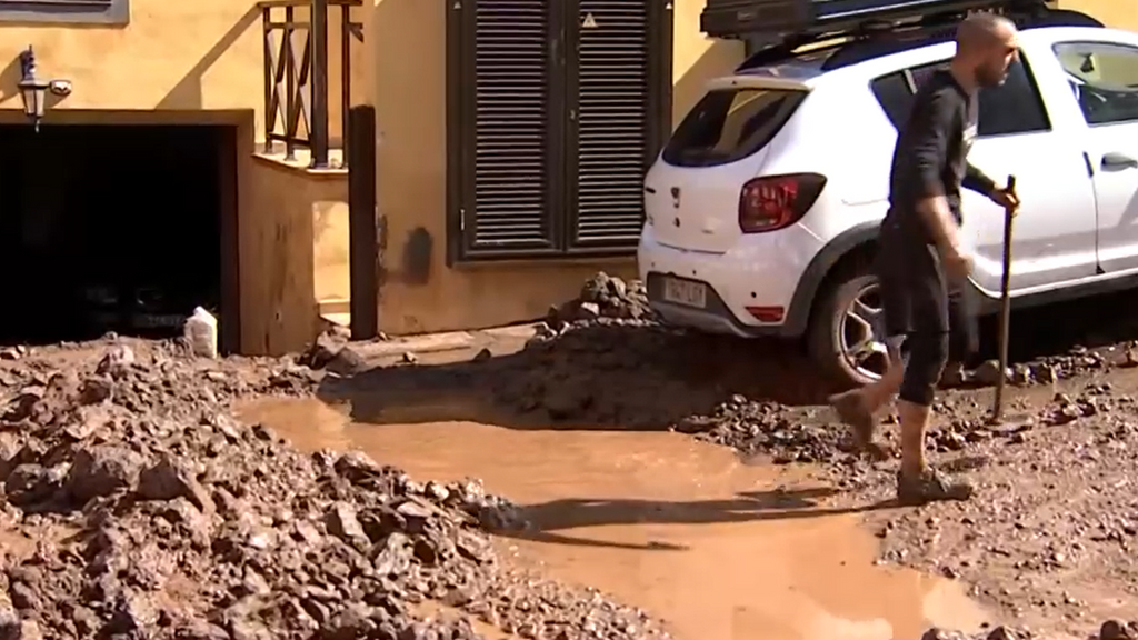 El impacto de la borrasca 'Therese' en las islas canarias, cinco islas en alerta roja: "Hace más 14 años que esto no se veía"