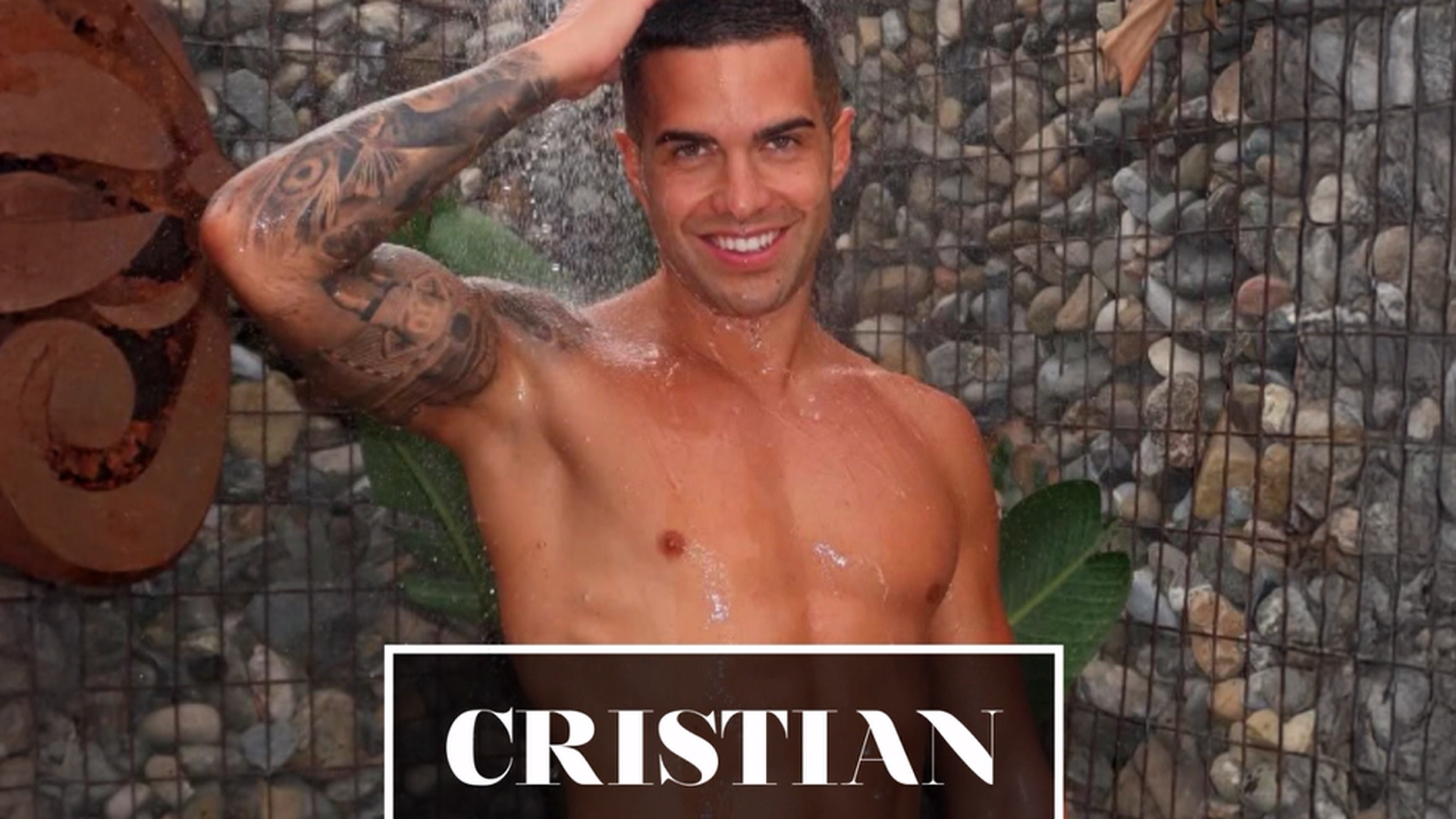 Cristian: “Cuando sonrío, las chicas hacen cola”