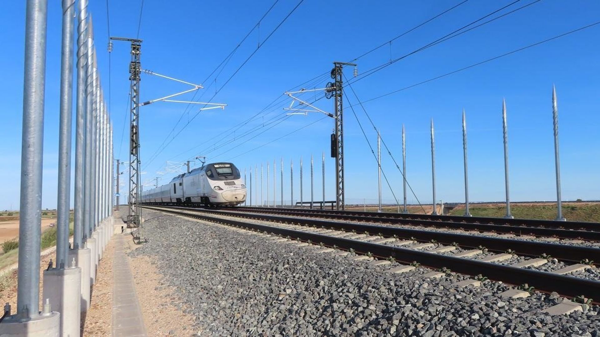 EuropaPress_6997656_comunidades_aves_homogenizan_construccion_tren_alta_velocidad EuropaPress_6997656_comunidades_aves_homogenizan_construccion_tren_alta_velocidad