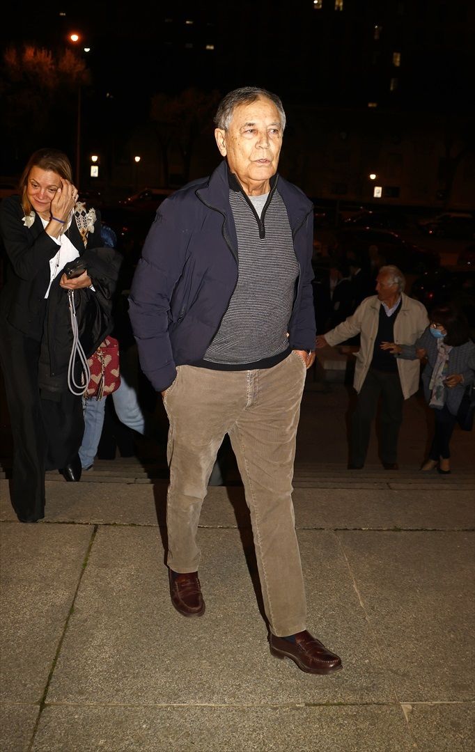 Familiares y amigos, en el funeral de Fernando Ónega