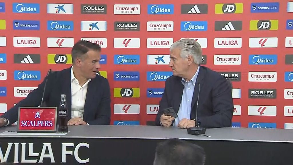 La pillada a Antonio Cordón con el micro abierto: "Parece esto un velatorio"