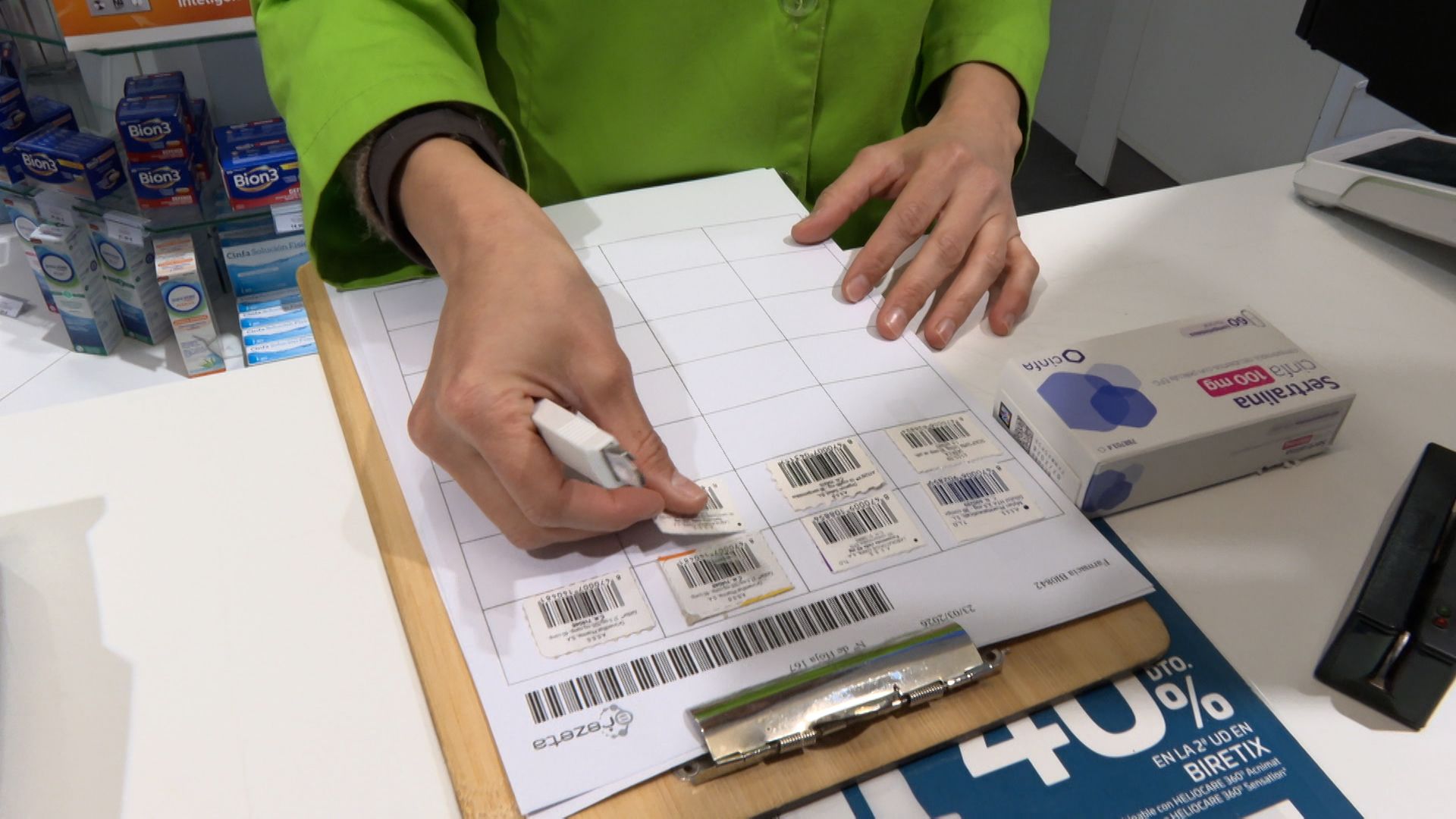 Las hojas con los cupones se envía cada mes para su cotejo, "si las perdemos no cobramos los medicamentos"