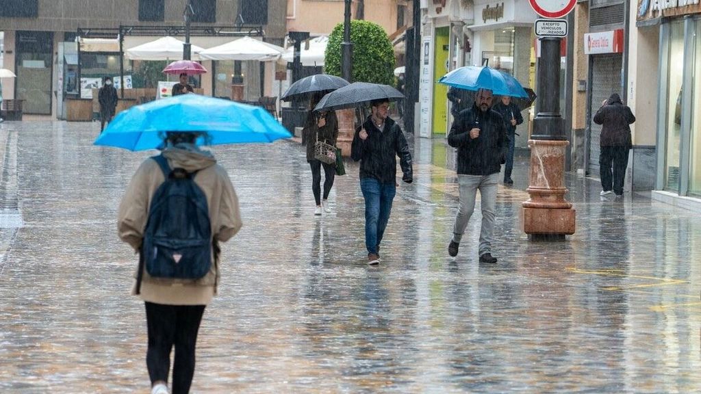 Las últimas borrascas y tormentas antes de la llegada del calor: precaución en el norte y Baleares