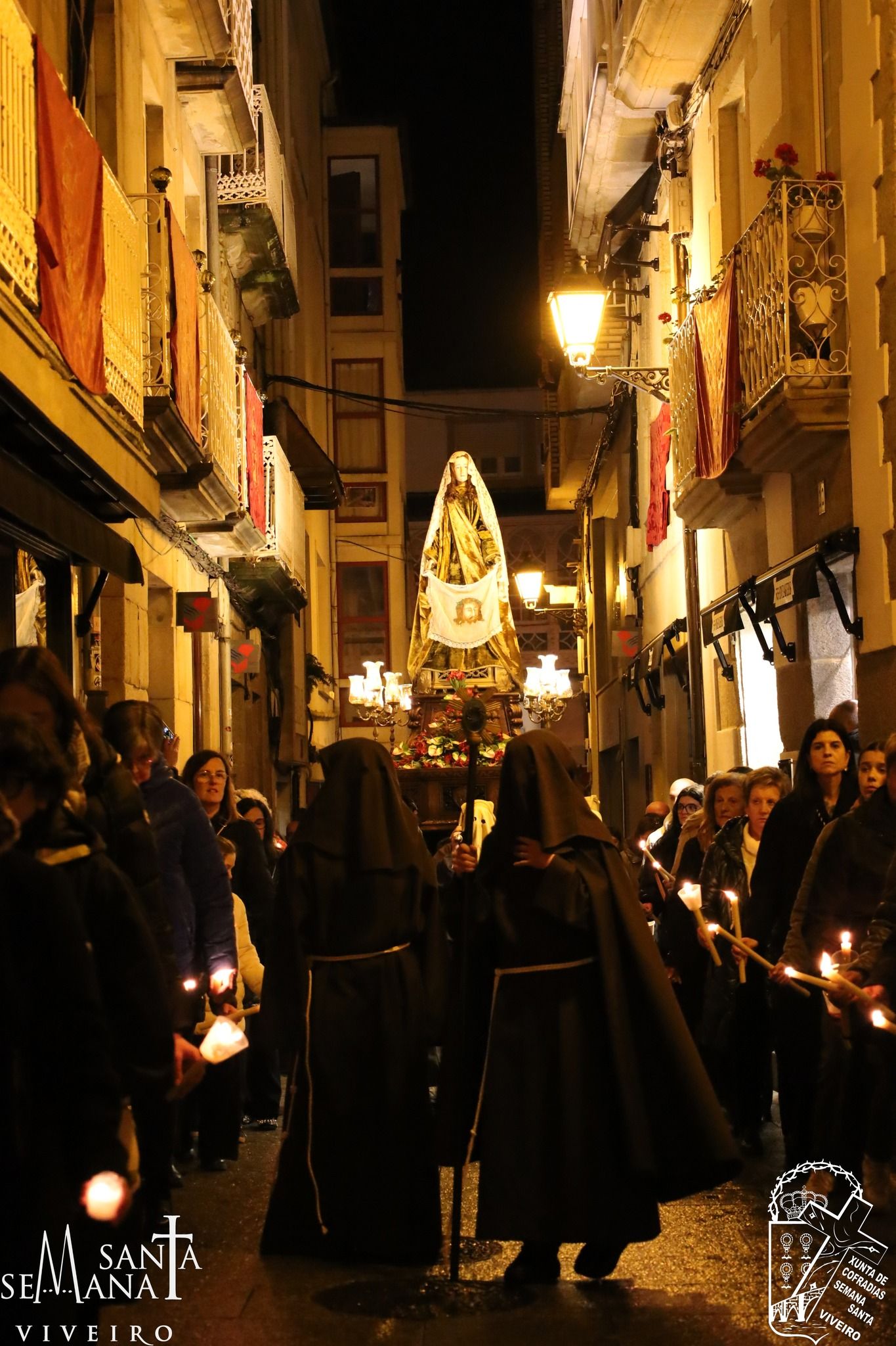 Miles de personas acuden a Viveiro para descubrir su Semana Santa