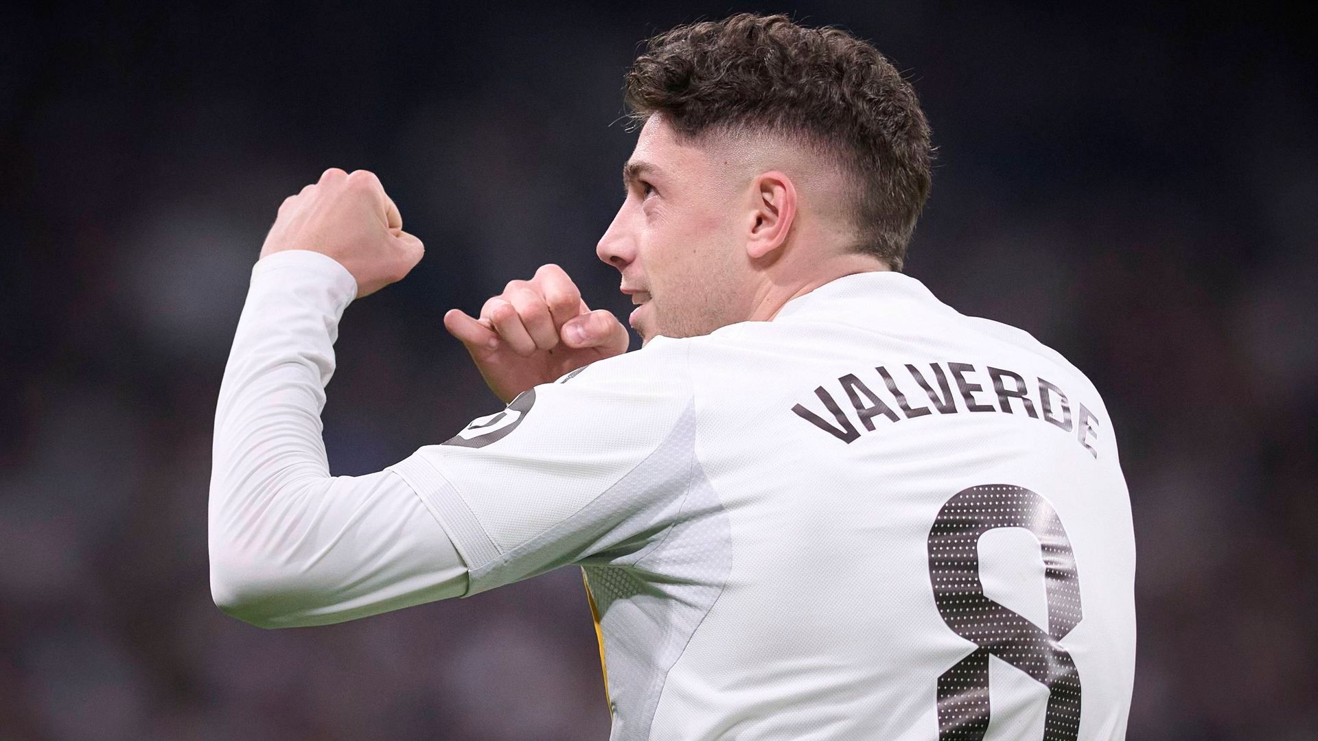 Valverde celebrando su gol en el derbi