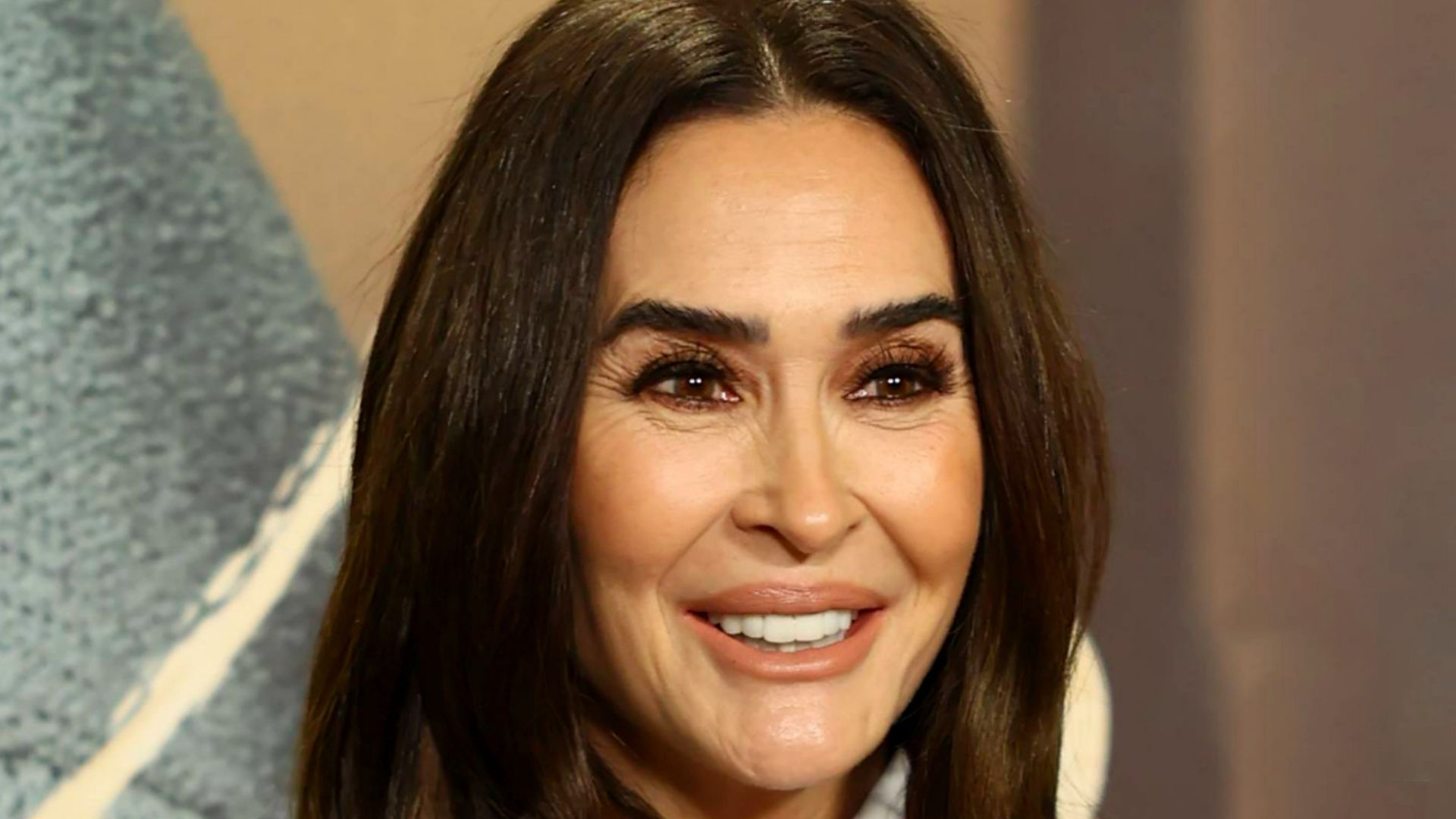 Vicky Martín Berrocal se estrena como compositora en el nuevo disco de su yerno Marcos Terrones Vicky Martín Berrocal se estrena como compositora en el nuevo disco de su yerno Marcos Terrones