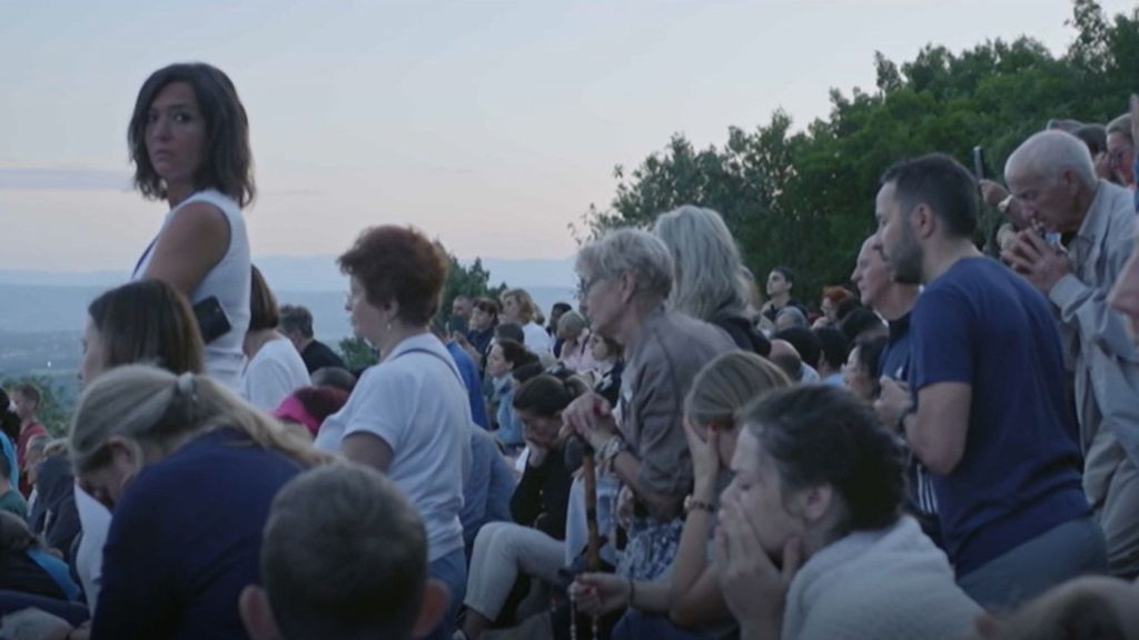 Fuera de cobertura acompaña a peregrinos españoles a Medjugorje, el lunes 30 de marzo a las 23:00 en Cuatro