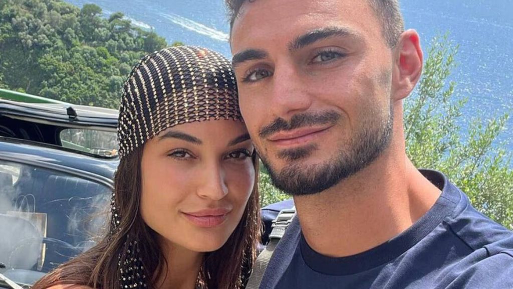 La tierna felicitación de Juan Iglesias a Estela Grande con fotos inéditas del parto