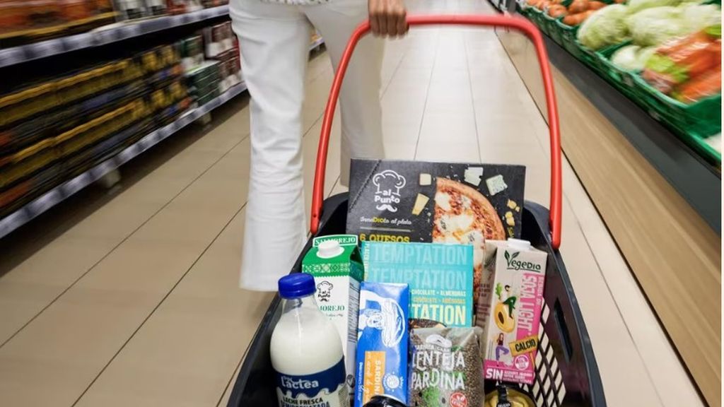 La guerra en Irán abre agujeros en nuestros bolsillos:  "La cesta de la compra será lo primero en subir"