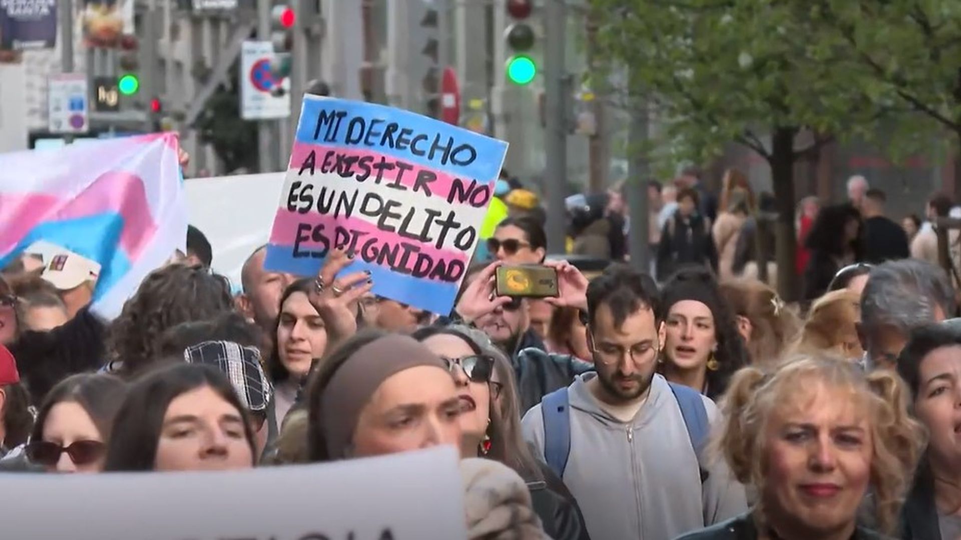 Así ha sido la manifestación celebrada en Madrid contra la brutal agresión transfoba contra Bianca, la víctima de La Bañeza
