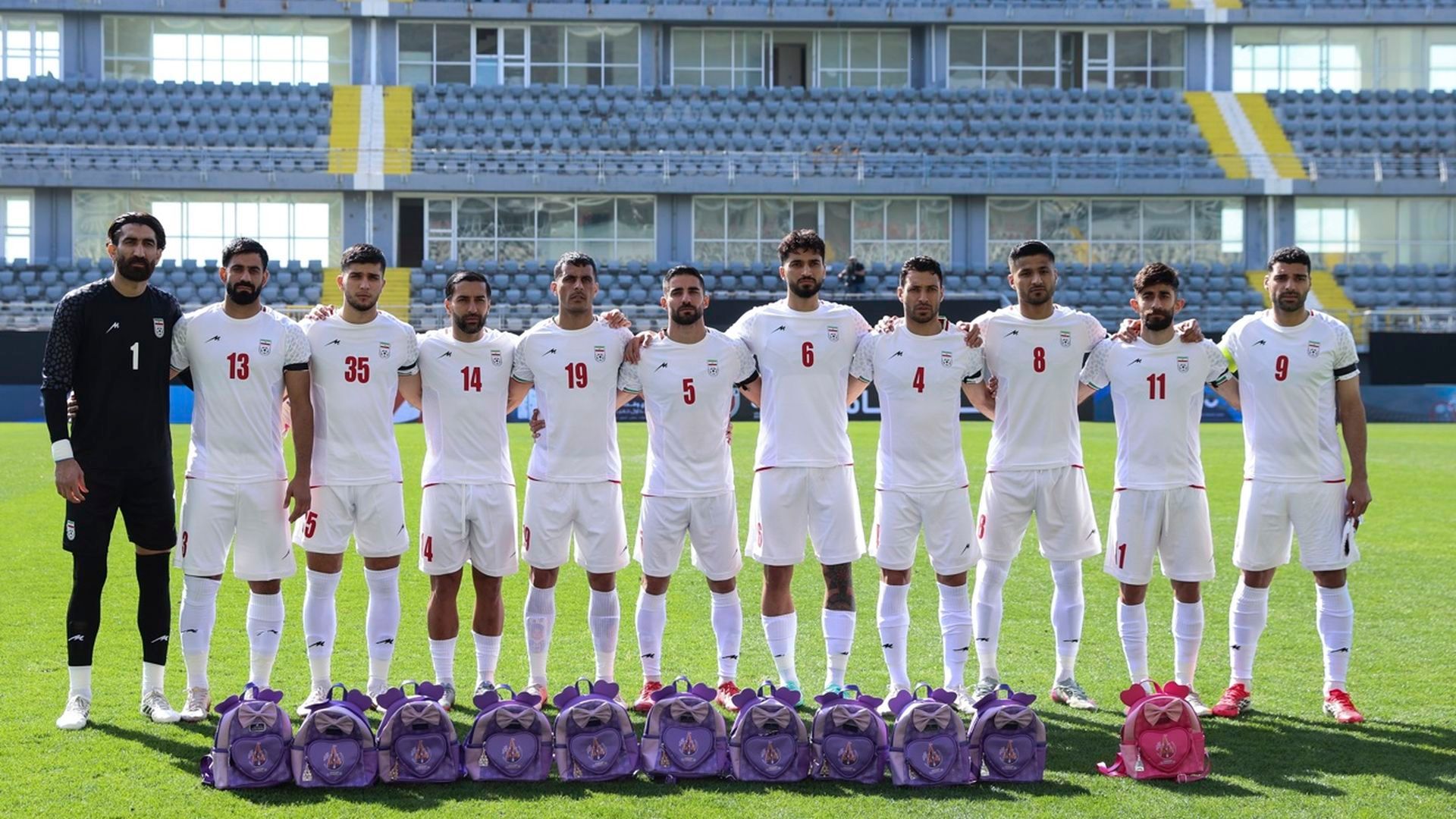 El homenaje de la selección de Irán a las niñas asesinadas en Minab
