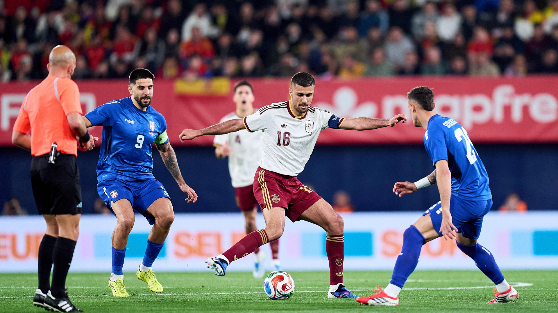 Rodrigo Hernández, en el España-Serbia