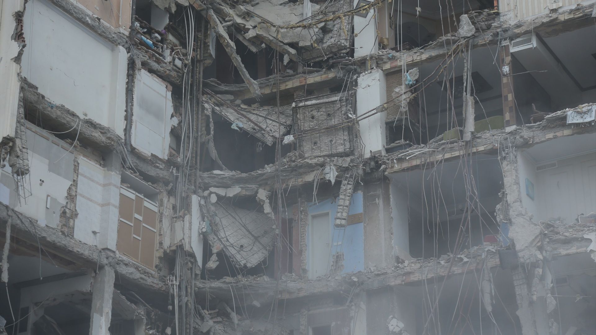 Israel ataca Teherán e Irán pone en la diana a las universidades israelíes: "Son objetos legítimos" Israel ataca Teherán e Irán pone en la diana a las universidades israelíes: "Son objetos legítimos"