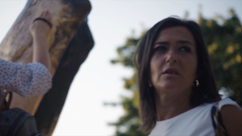 Alejandra Andrade corrobora la existencia de una inexplicable gota que recorre la pierna del Cristo Resucitado de Medjugorje: "La he visto"