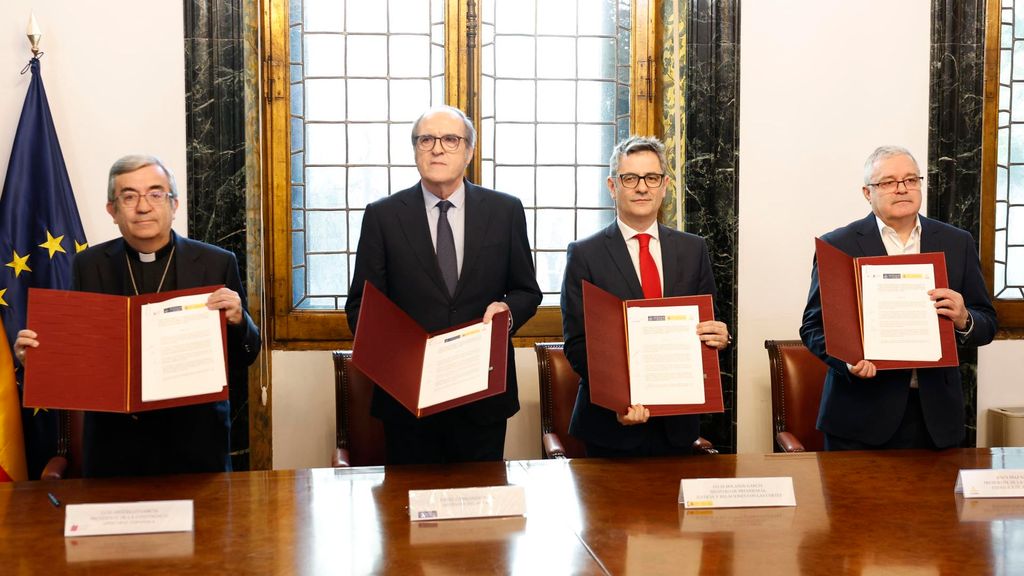 La Iglesia y el Gobierno firman el protocolo para indemnizar a las víctimas de pederastia: "Me emborrachaba para tocarme en la capilla"