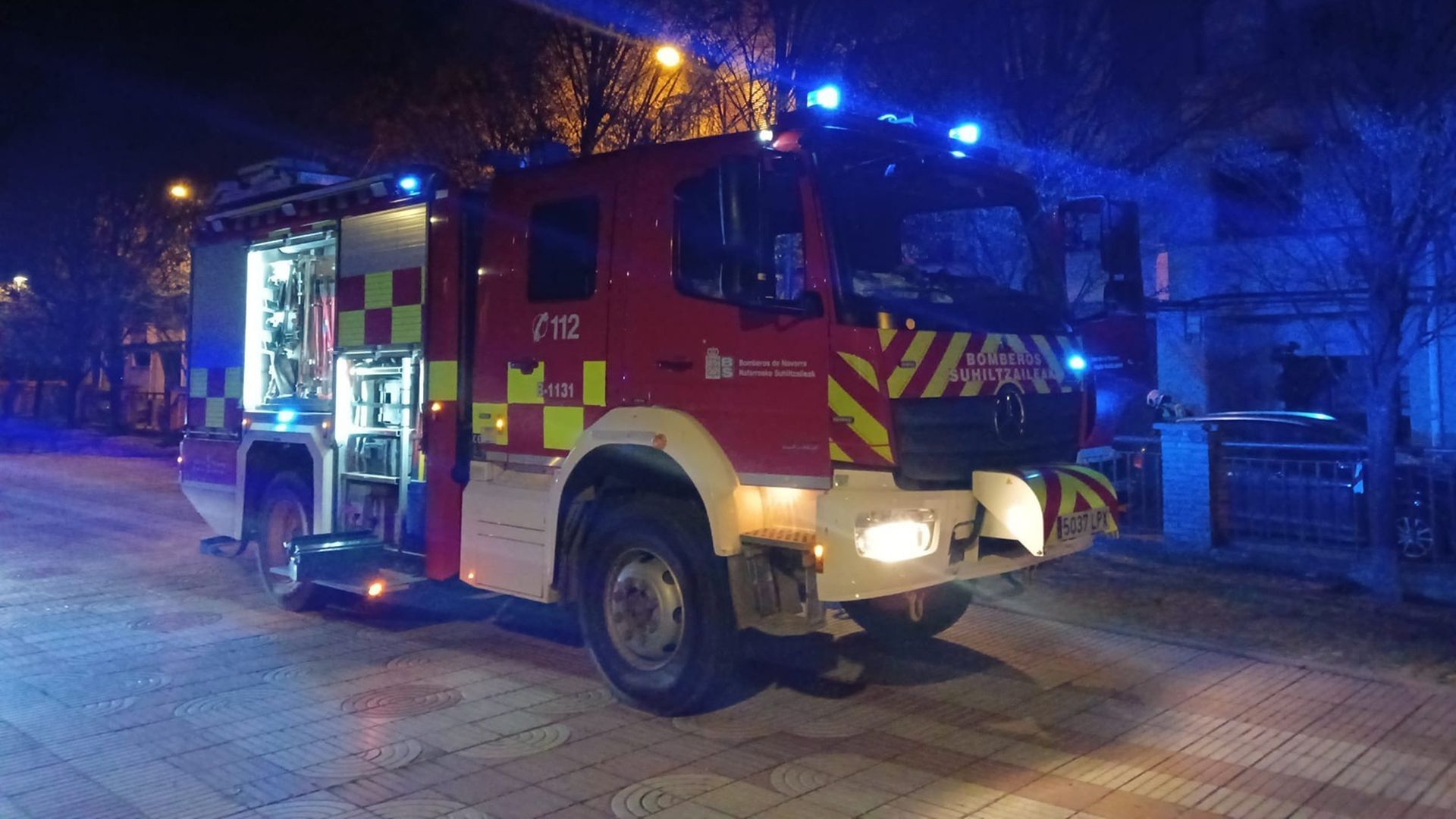 Al menos siete personas trasladadas a hospitales tras un incendio en una vivienda de Lodosa, Navarra Al menos siete personas trasladadas a hospitales tras un incendio en una vivienda de Lodosa, Navarra